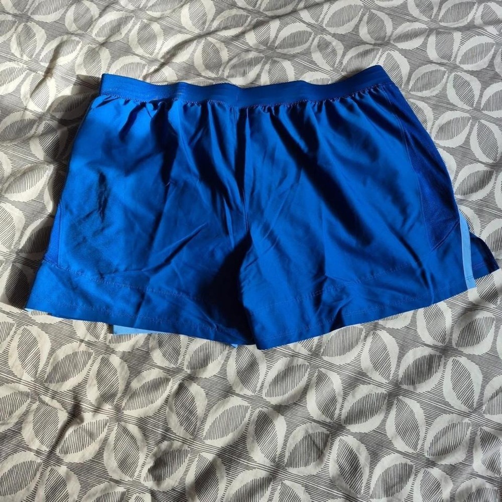 Under Armour Men's shorts‎ 2XL - Picture 4 of 6